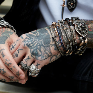 LION GOLD BLACK DIAMOND RUBY CHAIN BRACELET