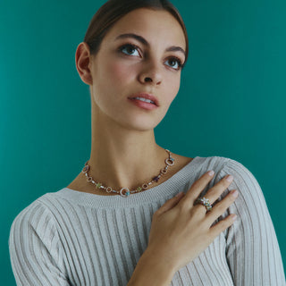 APPLE SEED ALLURE GOLD DIAMOND PERIDOT NECKLACE