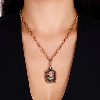 TURTLE GOLD COGNAC DIAMOND SAVORITE PENDANT