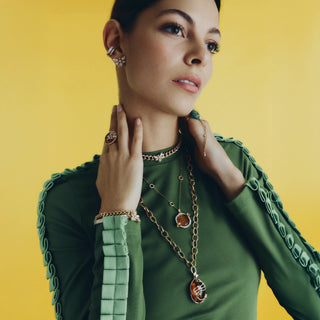 QUEEN BEE DEA GOLD DIAMOND EMERALD PINKY RING